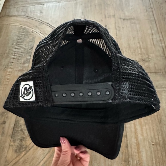 Mercury Marine • snapback hat • Embroidered Graphic - Picture 2 of 6